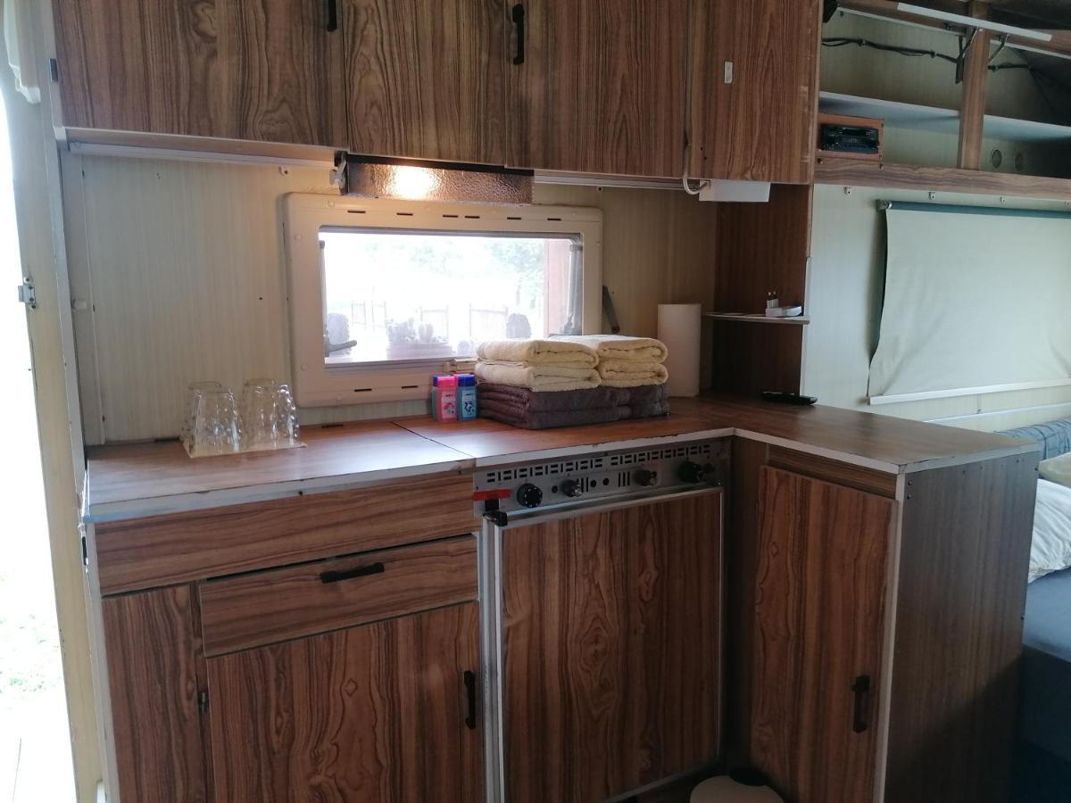 Отель Glamping House Ranc Luze Экстерьер фото