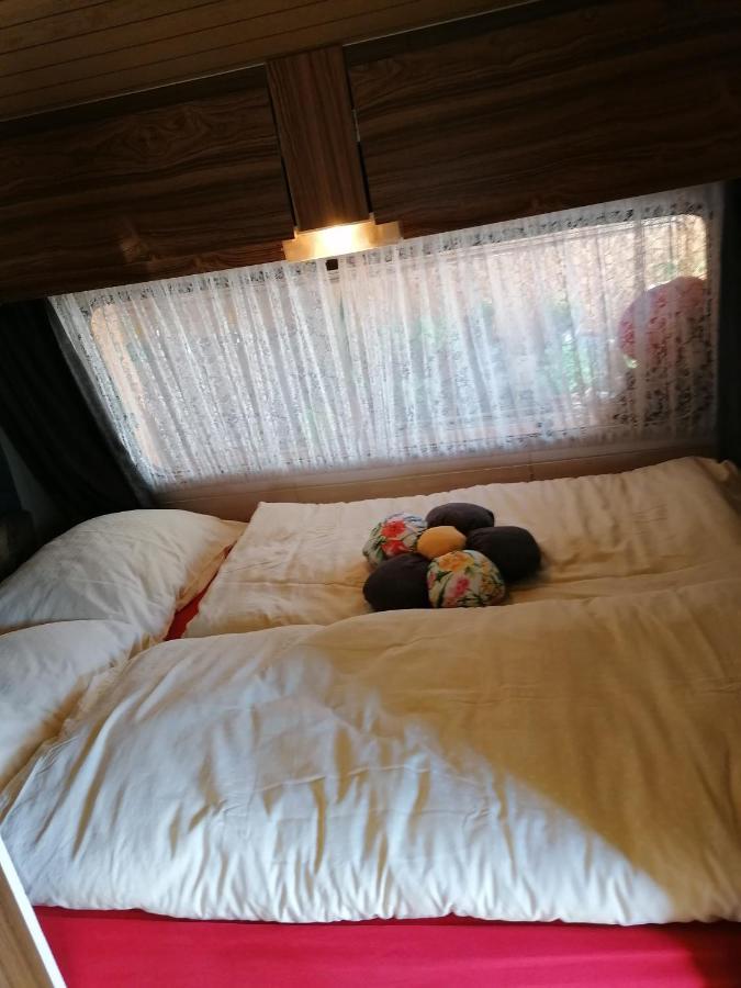 Отель Glamping House Ranc Luze Экстерьер фото